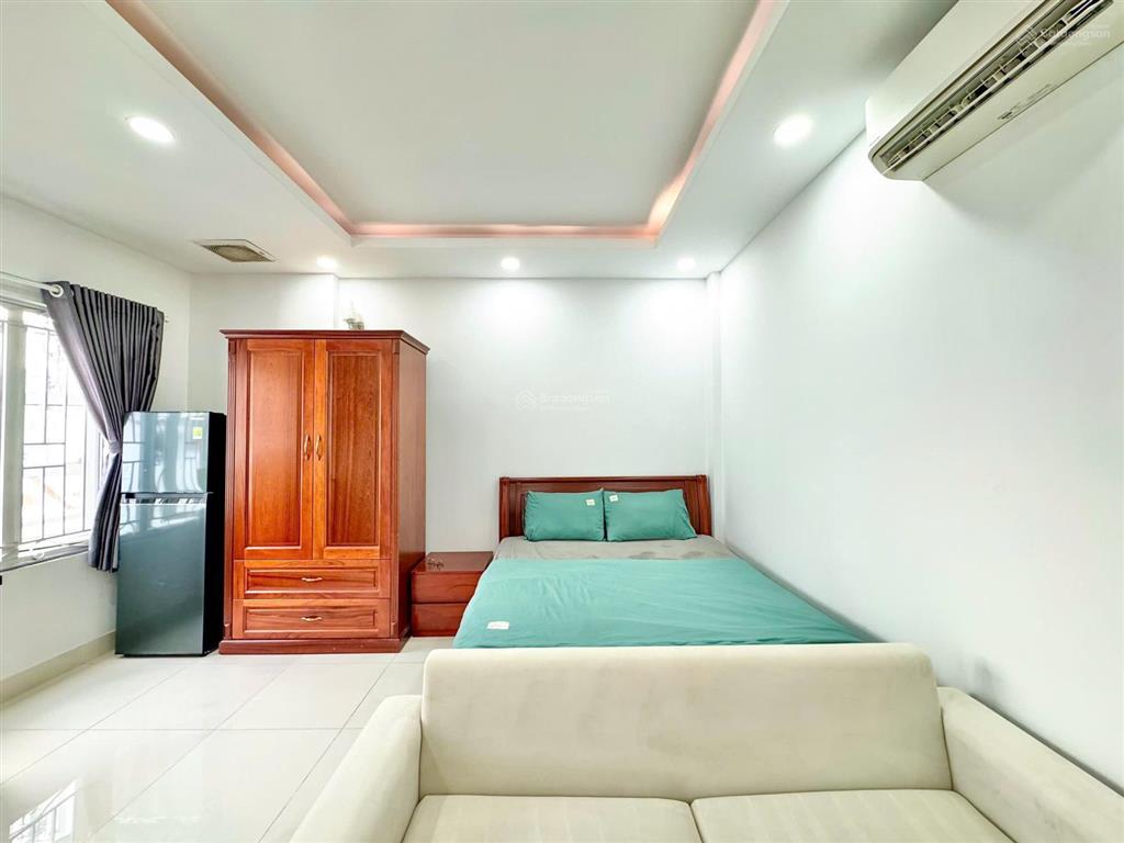 Căn hộ ban công full nt gần cầu lê văn sỹ