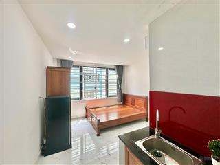 Phòng full nội thất mới ngay cầu nguyễn tri phương