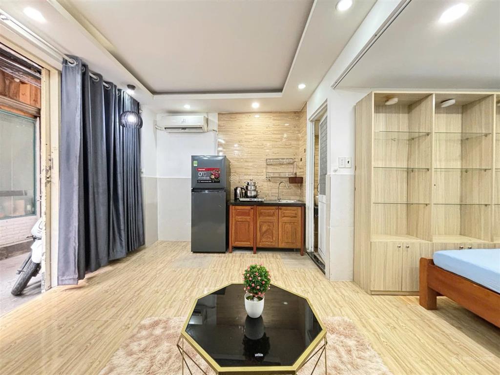 Phòng trệt nguyên căn full nội thất ở ngay nguyễn thiện thuật