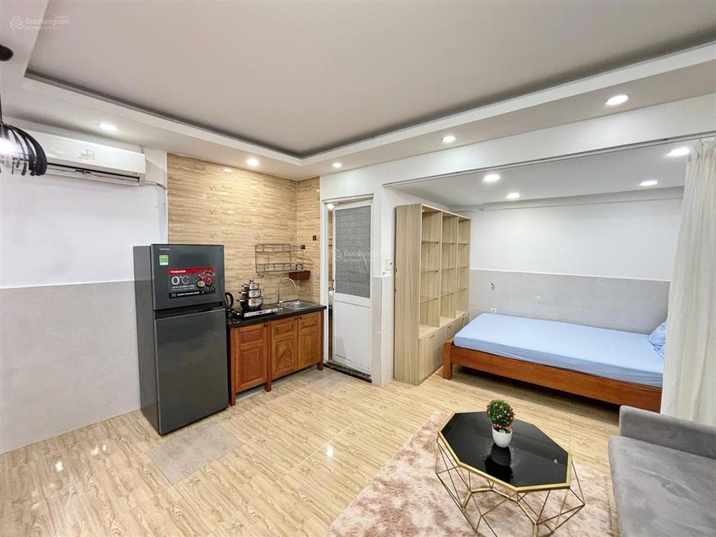 Phòng trệt nguyên căn full nội thất ở ngay nguyễn thiện thuật