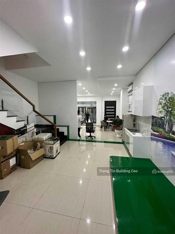 Cần bán nhà phố liền kề 5,5x16m nội khu dự án hado centrosa garden p12 quận 10 1trệt 3lầu giá 56 tỷ