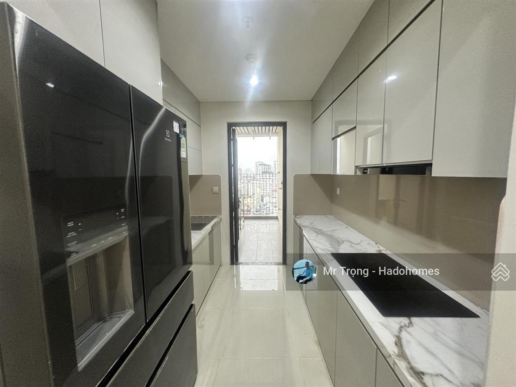Bán căn hộ kingdom 101  2pn  72,5m2 full nội thất cơ bản giá 7,25 tỷ