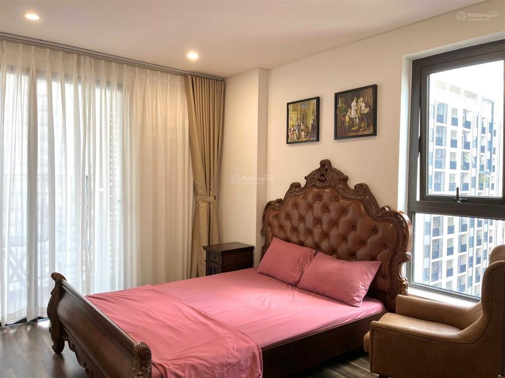 Chính chủ cho thuê căn hộ hà đô centrosa garden 3 phòng ngủ + 1 phòng đa năng 139m2 full nt 42tr