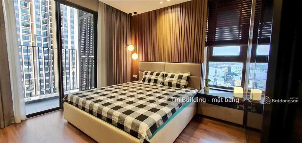 Chính chủ cho thuê căn hộ hà đô centrosa garden 3 phòng ngủ + 1 phòng đa năng 139m2 full nt 42tr