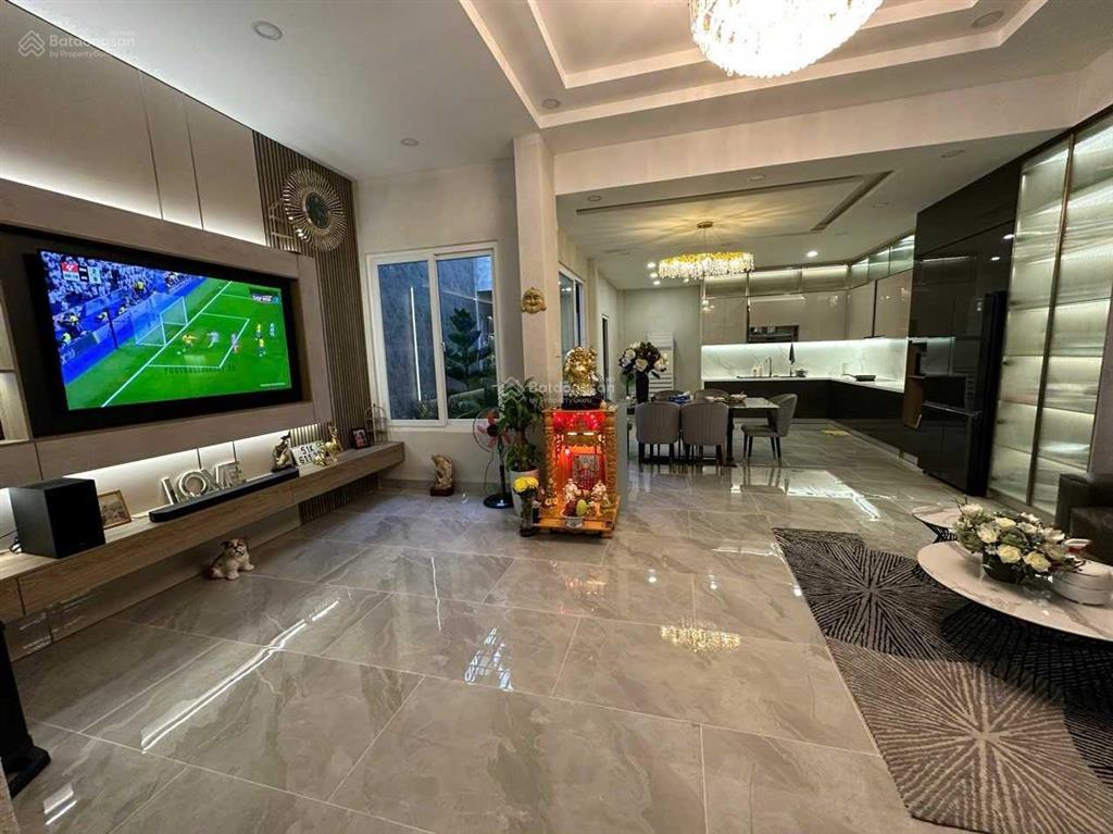 Bán biệt thự căn góc 2mt hẻm 436 đường 3/2, phường 12, quận 10 6,7x23m 3 lầu nở hậu 6,9m giá 36 tỷ