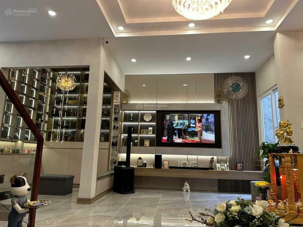 Bán biệt thự căn góc 2mt hẻm 436 đường 3/2, phường 12, quận 10 6,7x23m 3 lầu nở hậu 6,9m giá 36 tỷ