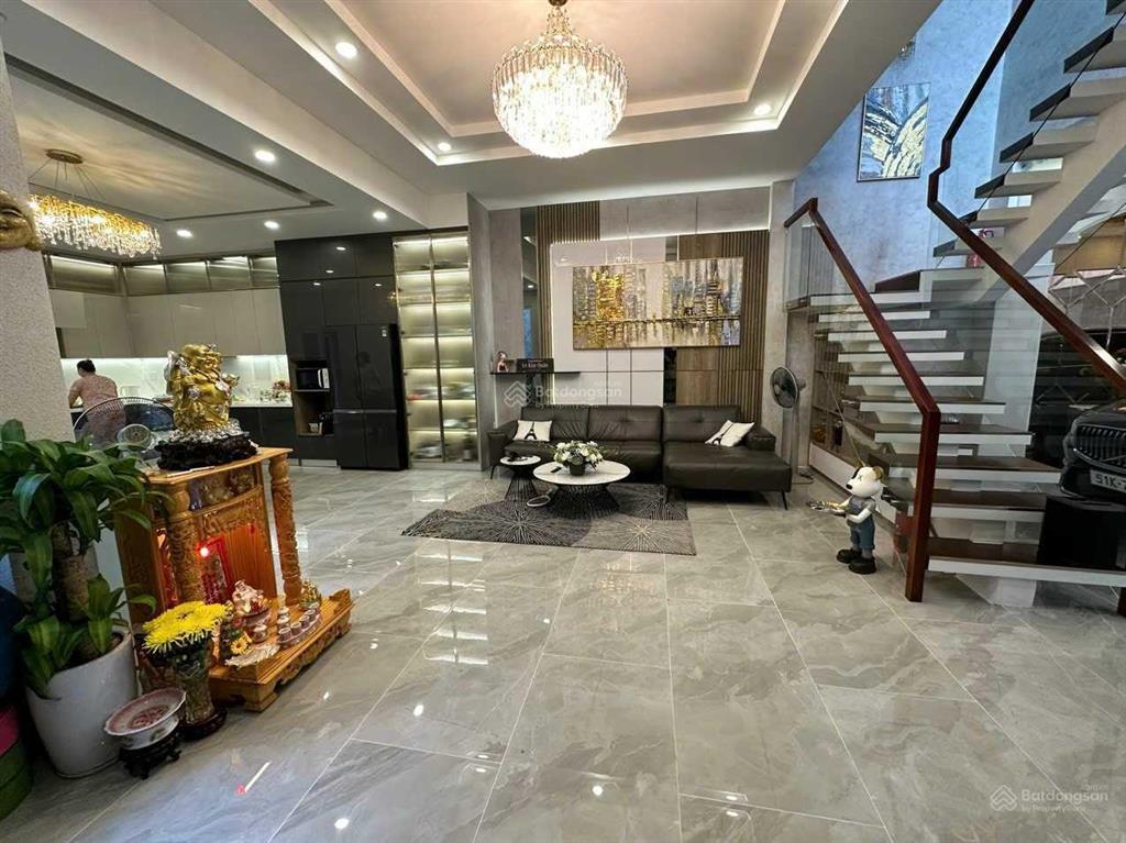 Bán biệt thự căn góc 2mt hẻm 436 đường 3/2, phường 12, quận 10 6,7x23m 3 lầu nở hậu 6,9m giá 36 tỷ