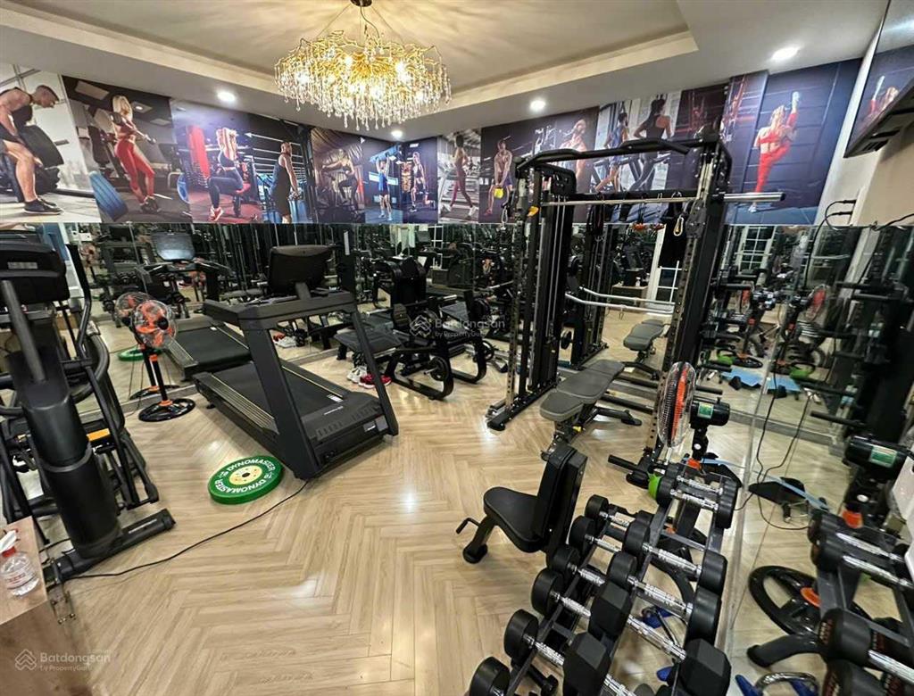 Bán biệt thự căn góc 2mt hẻm 436 đường 3/2, phường 12, quận 10 6,7x23m 3 lầu nở hậu 6,9m giá 36 tỷ