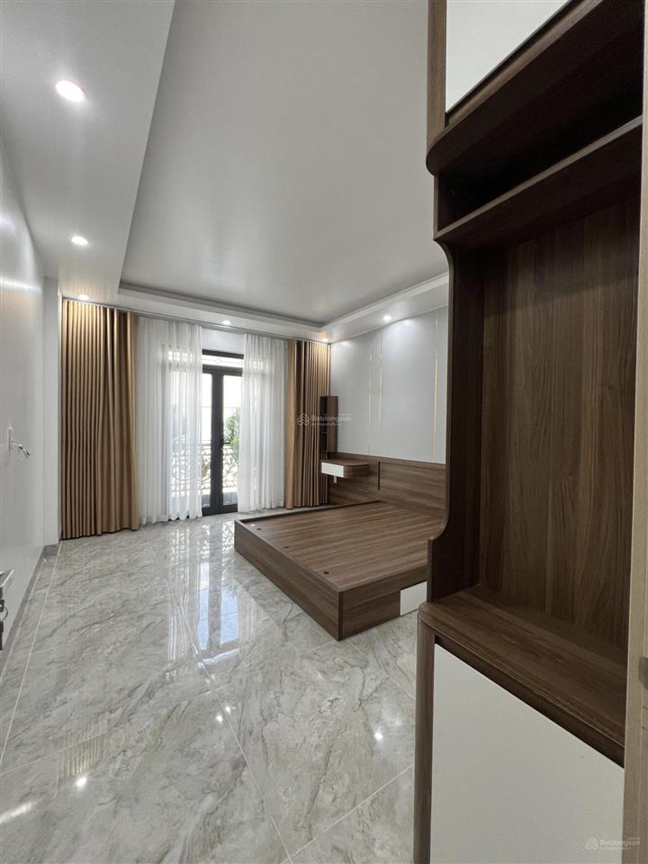 Căn nhà 4 tầng 60m có thang máy tái định cư chợ hoa quả hồng bàng cực đẹp chỉ 7,2 tỷ.  0977 942 ***