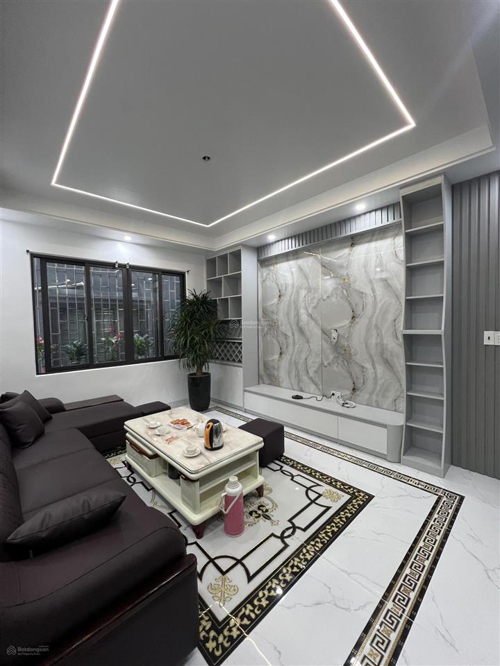 Căn nhà 4 tầng 60m có thang máy tái định cư chợ hoa quả hồng bàng cực đẹp chỉ 7,2 tỷ.  0977 942 ***