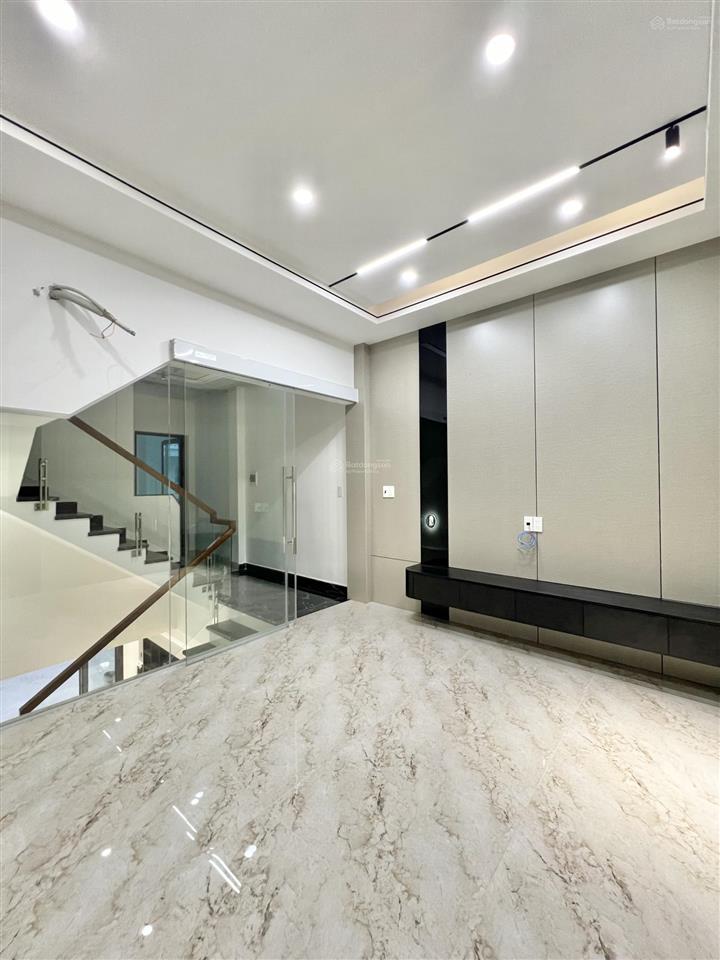 Chỉ 4,65 tỷ sở hữu nhà 4 tầng mới tinh khu tái định cư vinhomes nội thất luxury đường phân lô ô tô