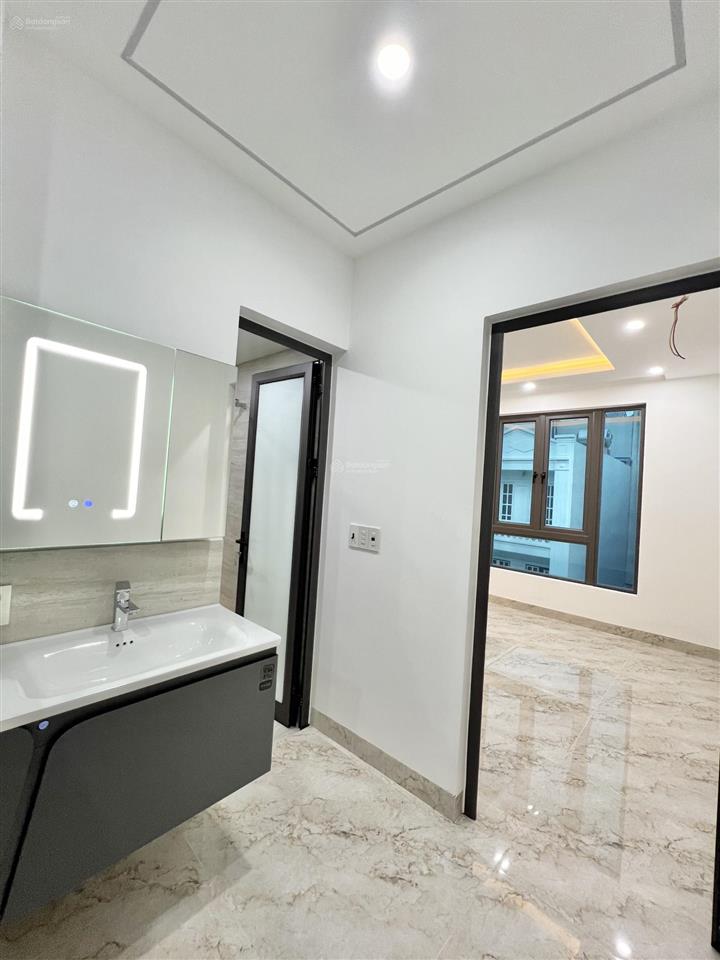 Chỉ 4,65 tỷ sở hữu nhà 4 tầng mới tinh khu tái định cư vinhomes nội thất luxury đường phân lô ô tô