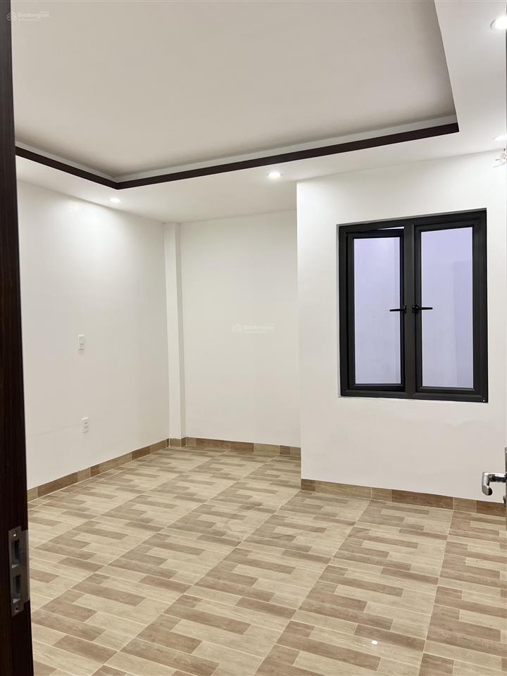 Rẻ nhất him lam hùng vương  nhà 4 tầng 50m đã hoàn thiện chỉ 4,35 tỷ.  0977 942 ***