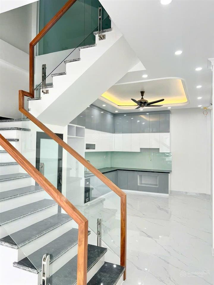 Chỉ hơn 4 tỷ sở hữu nhà 4 tầng dt 50m2 đường 10m tại him lam hùng vương hồng bàng.  0977 942 ***
