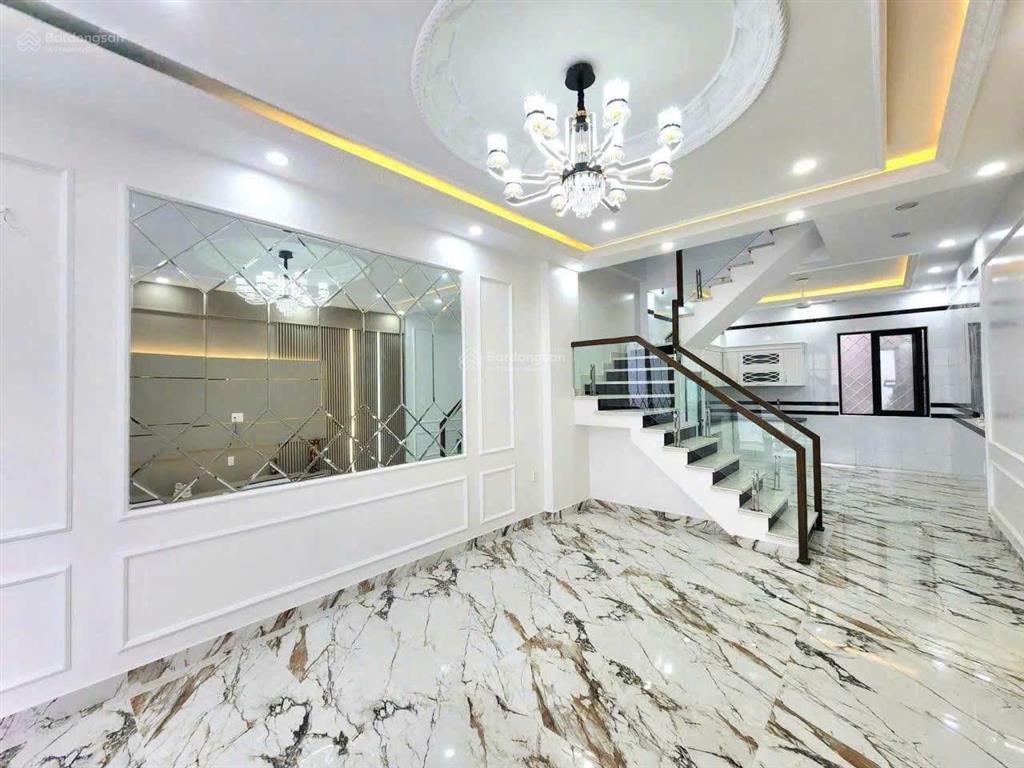 Chỉ 3,2x tỷ nhà 4 tầng hướng đông nam đối diện siêu thị metro gần trường cấp 3 hồng bàng chợ sở dầu