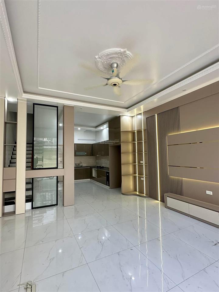 Bán nhà 3 tầng 50m2 full nội thất khu tđc vinhomes riverside, sở dầu hồng bàng, giá 5,2 tỷ