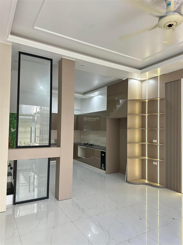 Bán nhà 3 tầng 50m2 full nội thất khu tđc vinhomes riverside, sở dầu hồng bàng, giá 5,2 tỷ