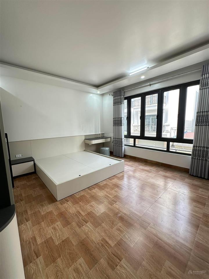Bán nhà 3 tầng 50m2 full nội thất khu tđc vinhomes riverside, sở dầu hồng bàng, giá 5,2 tỷ