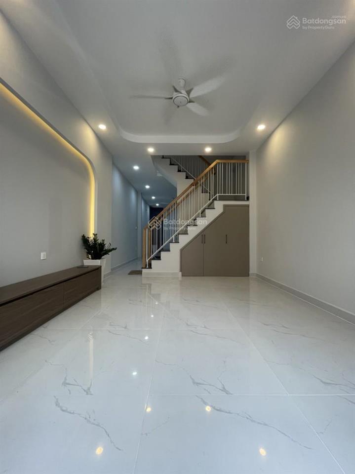 Nhà mới đường trường chinh, khu bầu cát tân bình, hẻm oto thông, 3 tầng, 4x15 vuông a4, 8,68 tỷ