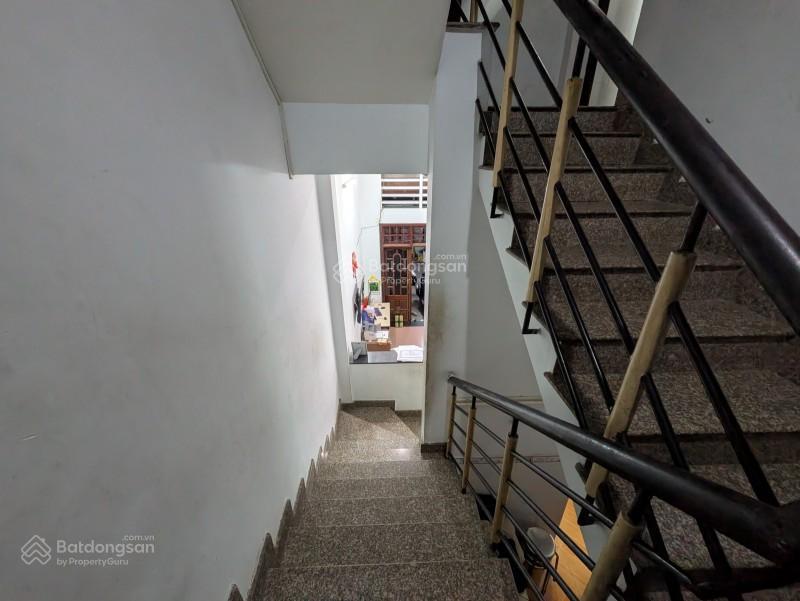 Nhà lạc long quân, hẻm xe tải thông, gần mặt tiền, 4 tầng, 50m2, 7.35 tỷ
