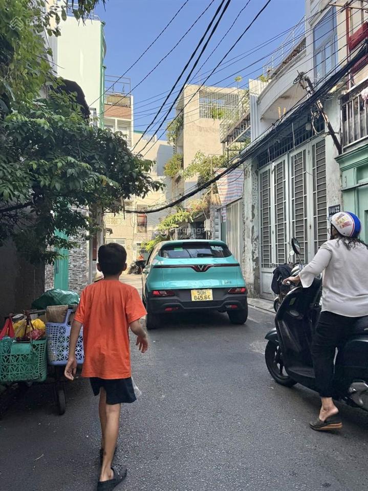 Nhà hồng lạc, tân bình, giáp quận 10, 3 tầng btct, 61m2, hẻm oto thông, nhỉnh 9 tỷ.