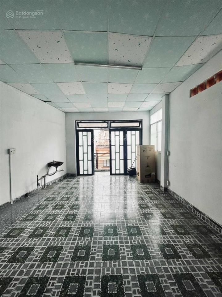 Bán nhà lạc long quân, tân bình, 4 tầng, 50m2, 8.7 tỷ, hxh 5m thông, giáp quận 10