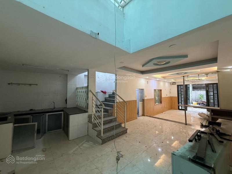 Bán nhà lạc long quân, tân bình, 4 tầng, 50m2, 8.7 tỷ, hxh 5m thông, giáp quận 10
