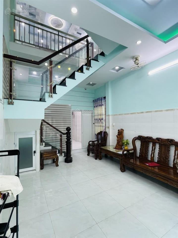 Nhà 4 tầng, 8,600 tr, 4,2m x 14m vuông a4, lạc long quân, tân bình, hẻm 4,5m thông, 7pn