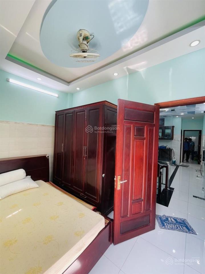 Nhà 4 tầng, 8,600 tr, 4,2m x 14m vuông a4, lạc long quân, tân bình, hẻm 4,5m thông, 7pn