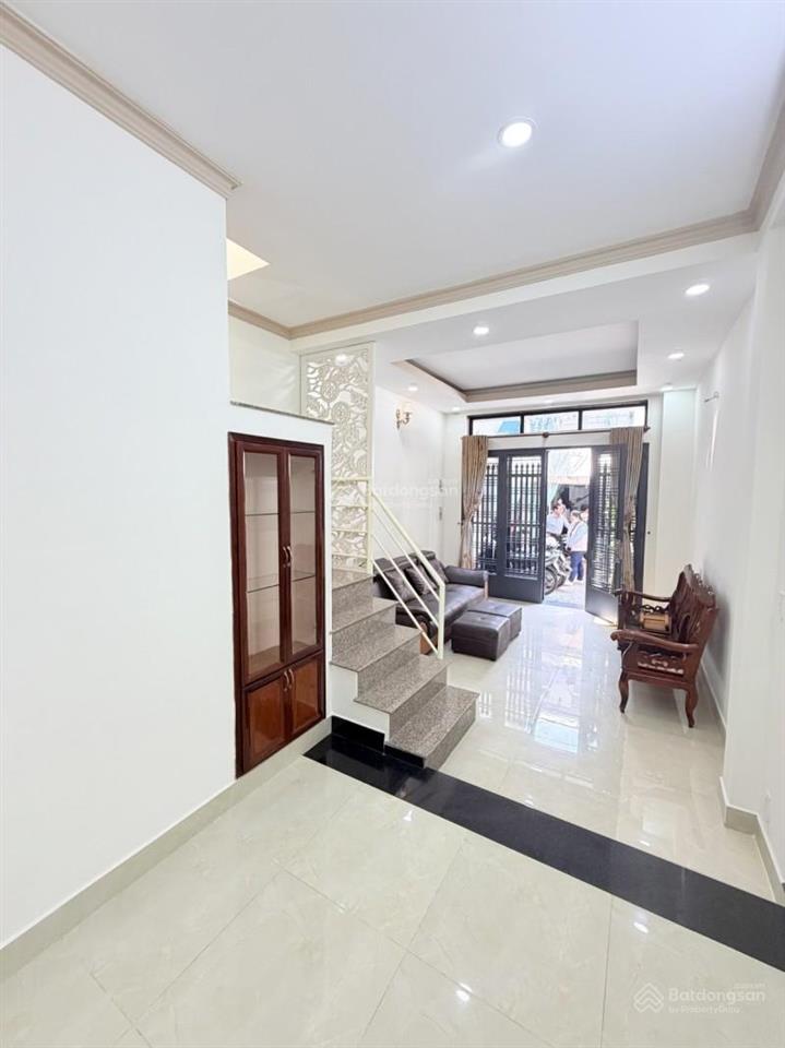 Bán nhà 2 tầng, 3.5m x 12m vuông a4, 6.9 tỷ, lê văn sỹ, tân bình, hẽm 3m, sân trước rộng 8m