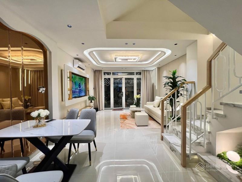 Bán nhà ngay chợ trần văn quang, 4.25m x 12m a4, 3 tầng, hxh 5m