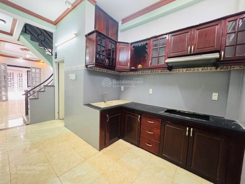 Khu vip nguyễn hồng đào, hxh 5m thẳng 1 trục, 7,6 tỷ, 42m² vuông a4, 3 tầng btct
