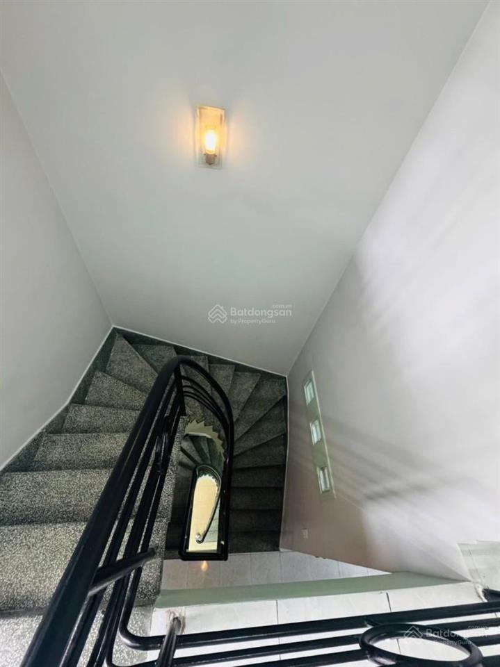 Khu vip nguyễn hồng đào, hxh 5m thẳng 1 trục, 7,6 tỷ, 42m² vuông a4, 3 tầng btct