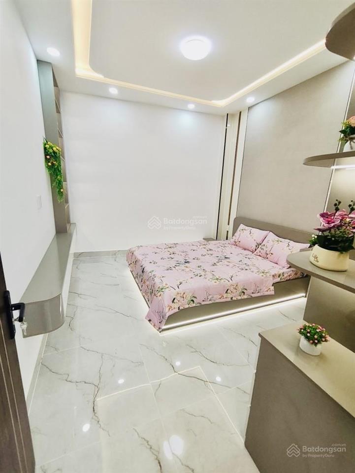 Nhà mới 3 tầng, 45m², 5,65 tỷ, full nội thất, cách mt nguyễn sỹ sách 15m, kề chợ tân trụ