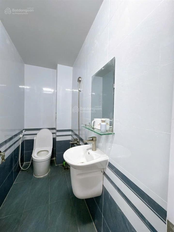 Nhà mới, đường lạc long quân, 7.69 tỷ, 5 tầng, 50m2, hẻm xe hơi 4.5m, trung tâm bảy hiền, sổ a4