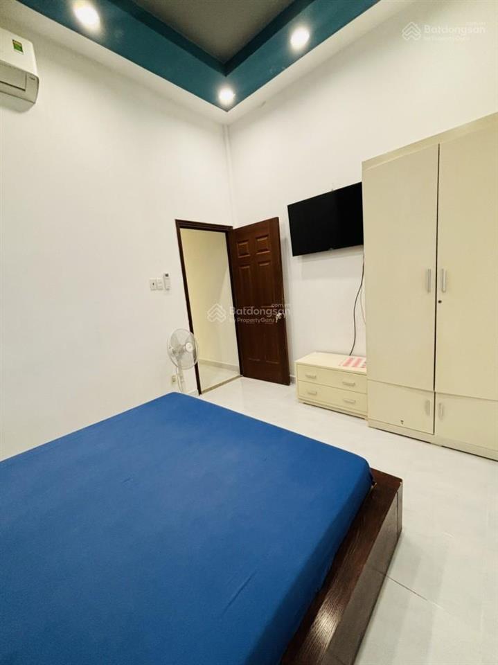 Bán nhà 2 tầng, hẻm xe hơi, 44m2, 6.7 tỷ, sổ a4, ngang 4m, full nội thất, đường ni sư huỳnh liên