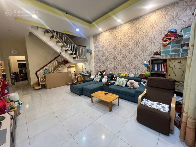 80m2, lạc long quân, nhà cứng cáp, 2 tầng btct, nở hậu tài lộc