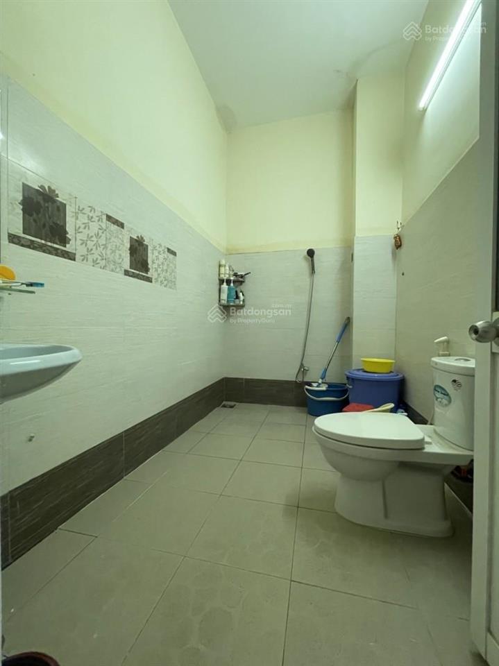 80m2, lạc long quân, nhà cứng cáp, 2 tầng btct, nở hậu tài lộc