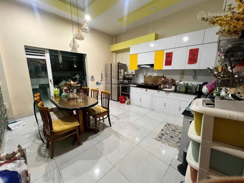 80m2, lạc long quân, nhà cứng cáp, 2 tầng btct, nở hậu tài lộc