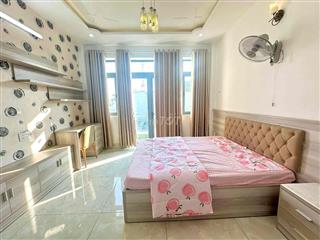 Cho thuê phòng có ban công nội thất
