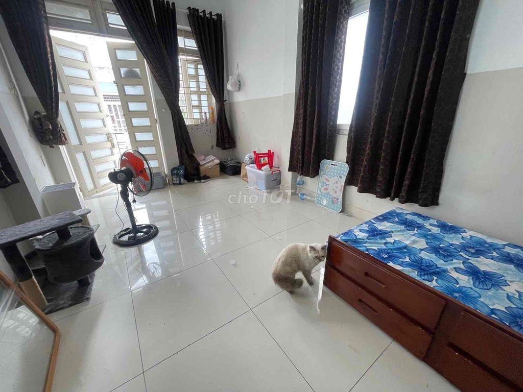 NHÀ GÒ VẤP - PVC