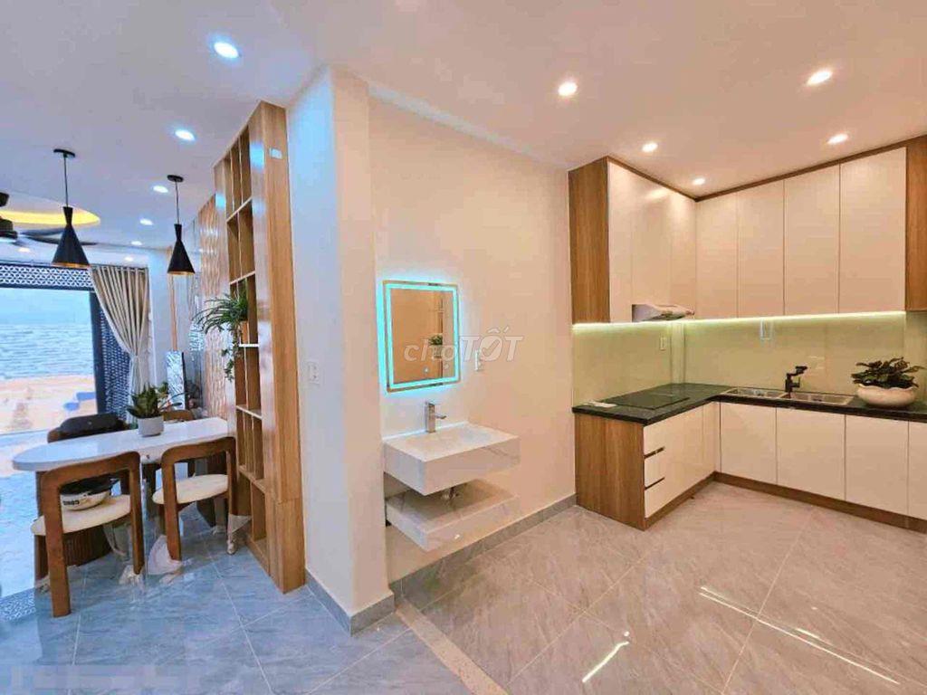 NHÀ MỚI KENG MÀ CHƯA ĐẾN 100tr/m2  - 73M2 - 2 TẦNG - 4PN 4 WC