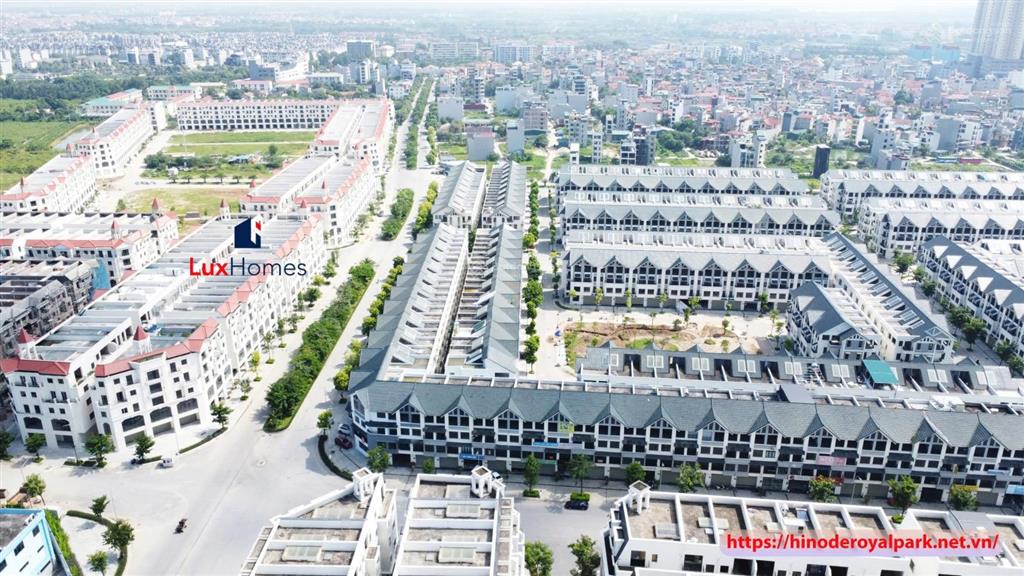 Chủ nhà cần tiền bán gấp liền kề 12 đường 30m dự án hinode royal park. giá 17,2 tỷ/100m2