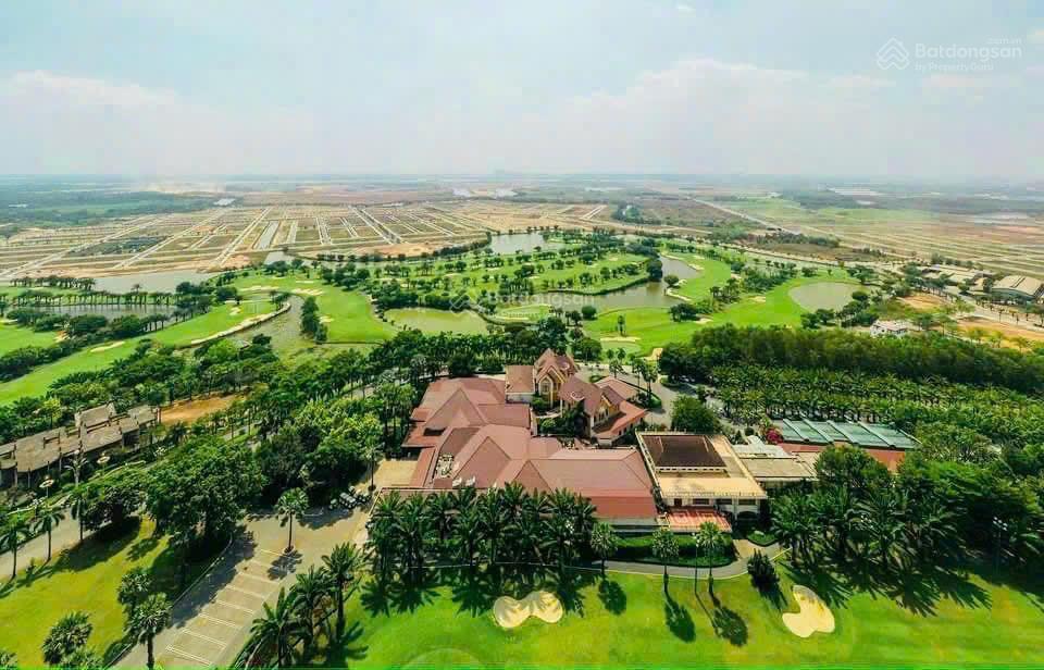 Chính chủ gấp bán nền góc biệt thự 800m2, sổ đỏ trao tay, đất ở đô thị view sân golf 18tr/m2