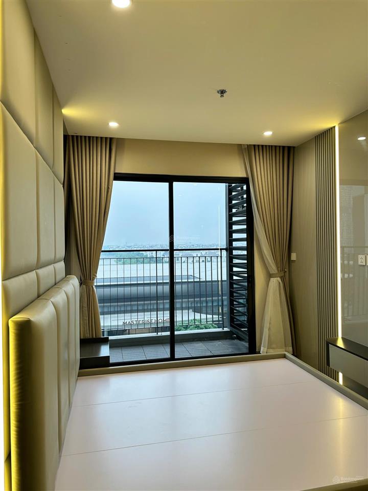 Cho thuê 2 phòng ngủ 2 wc full đồ đẹp view biệt thự sẵn nhà ở ngay