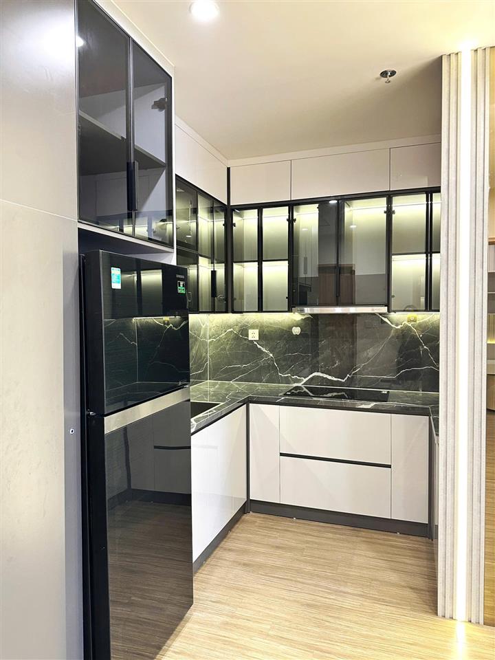Cho thuê 2 phòng ngủ 2 wc full đồ đẹp view biệt thự sẵn nhà ở ngay