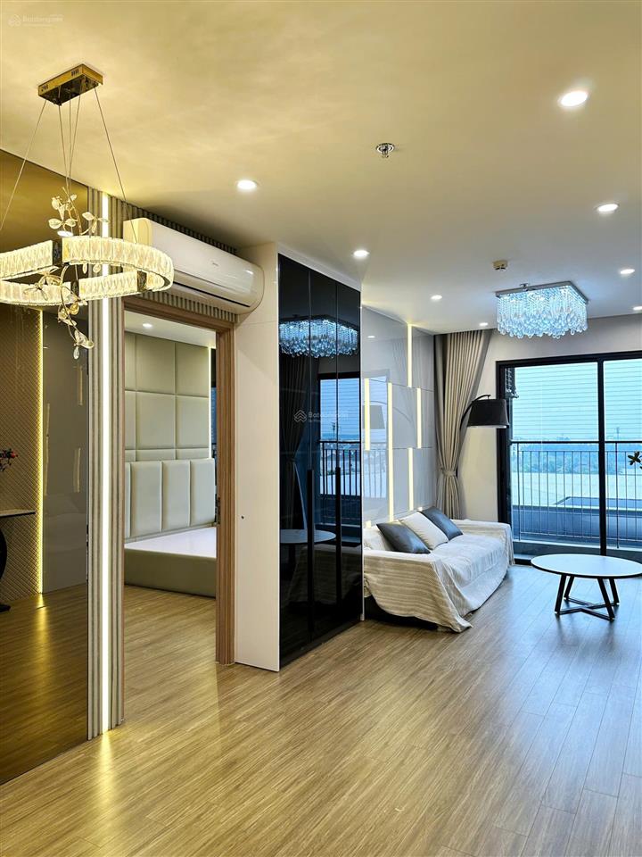 Cho thuê 2 phòng ngủ 2 wc full đồ đẹp view biệt thự sẵn nhà ở ngay