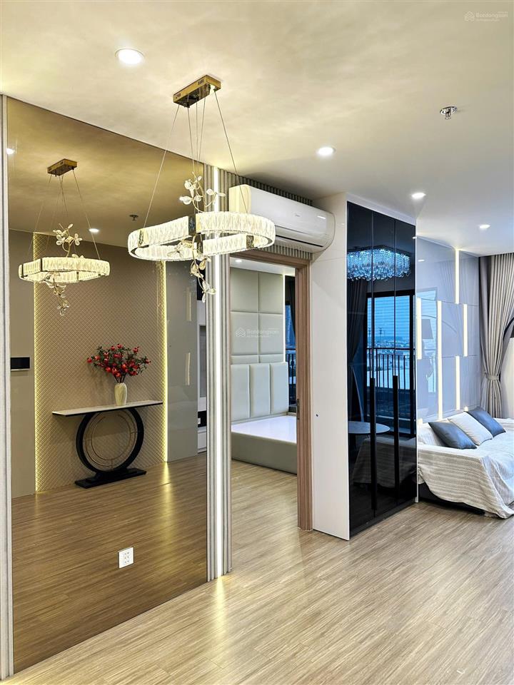 Cho thuê 2 phòng ngủ 2 wc full đồ đẹp view biệt thự sẵn nhà ở ngay