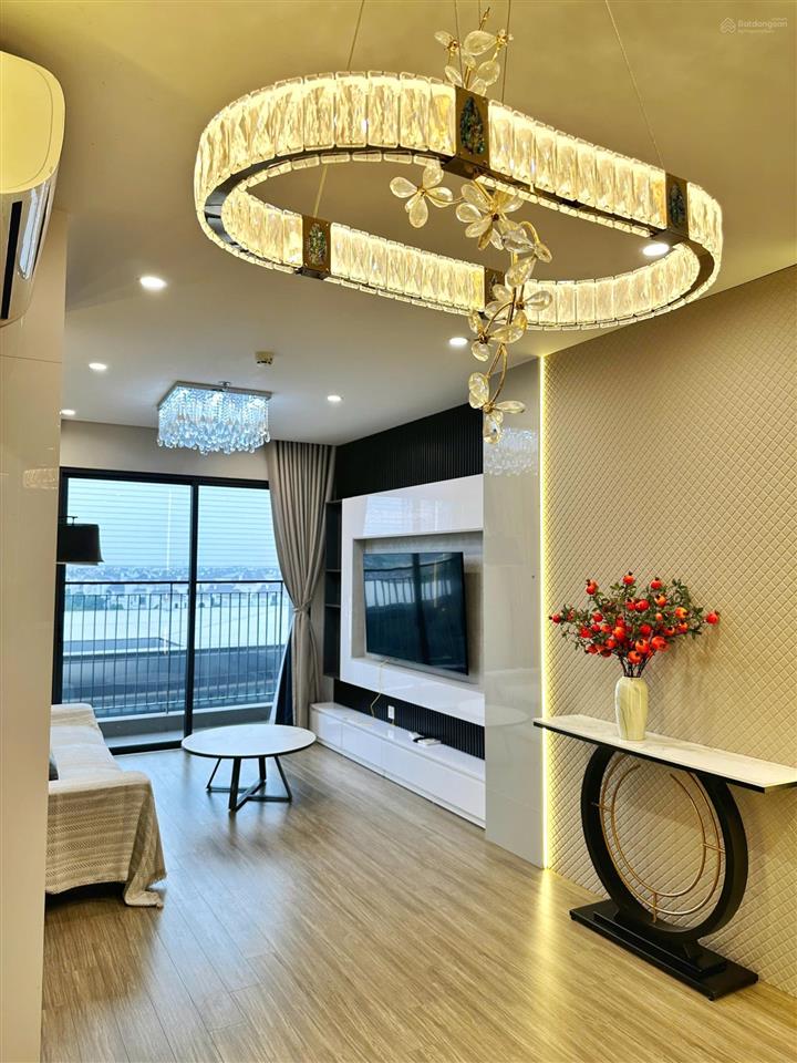 Cho thuê 2 phòng ngủ 2 wc full đồ đẹp view biệt thự sẵn nhà ở ngay