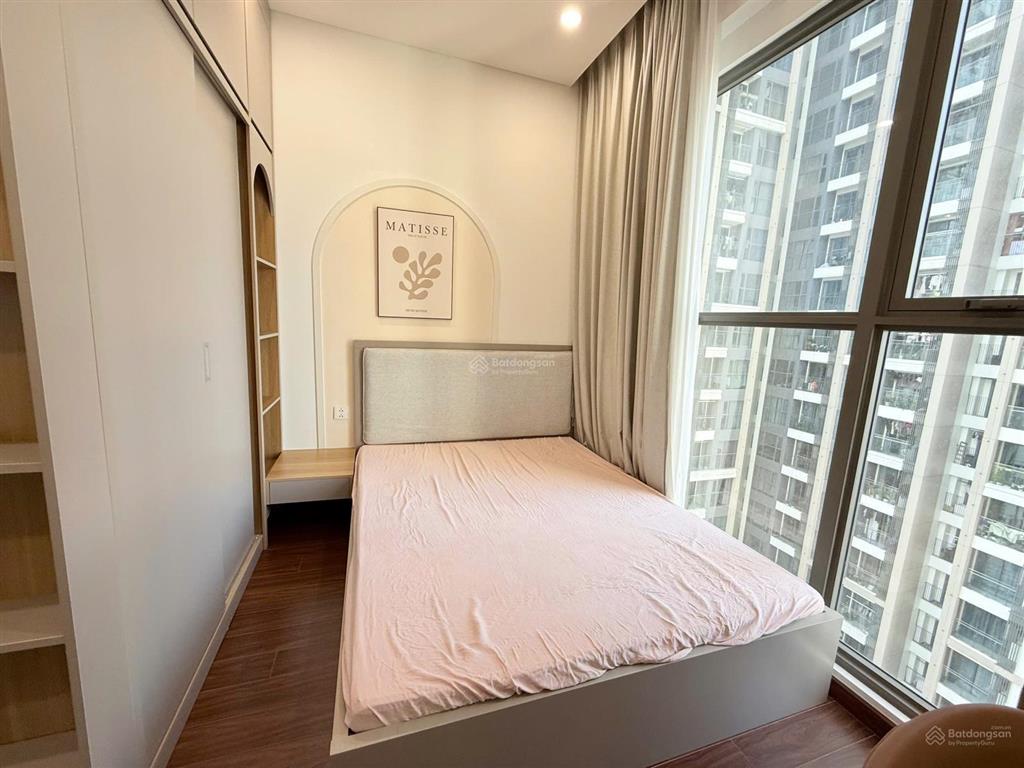 Căn góc 2pn tòa m3 cho thuê 13 triệu, sẵn nhà vào được luôn